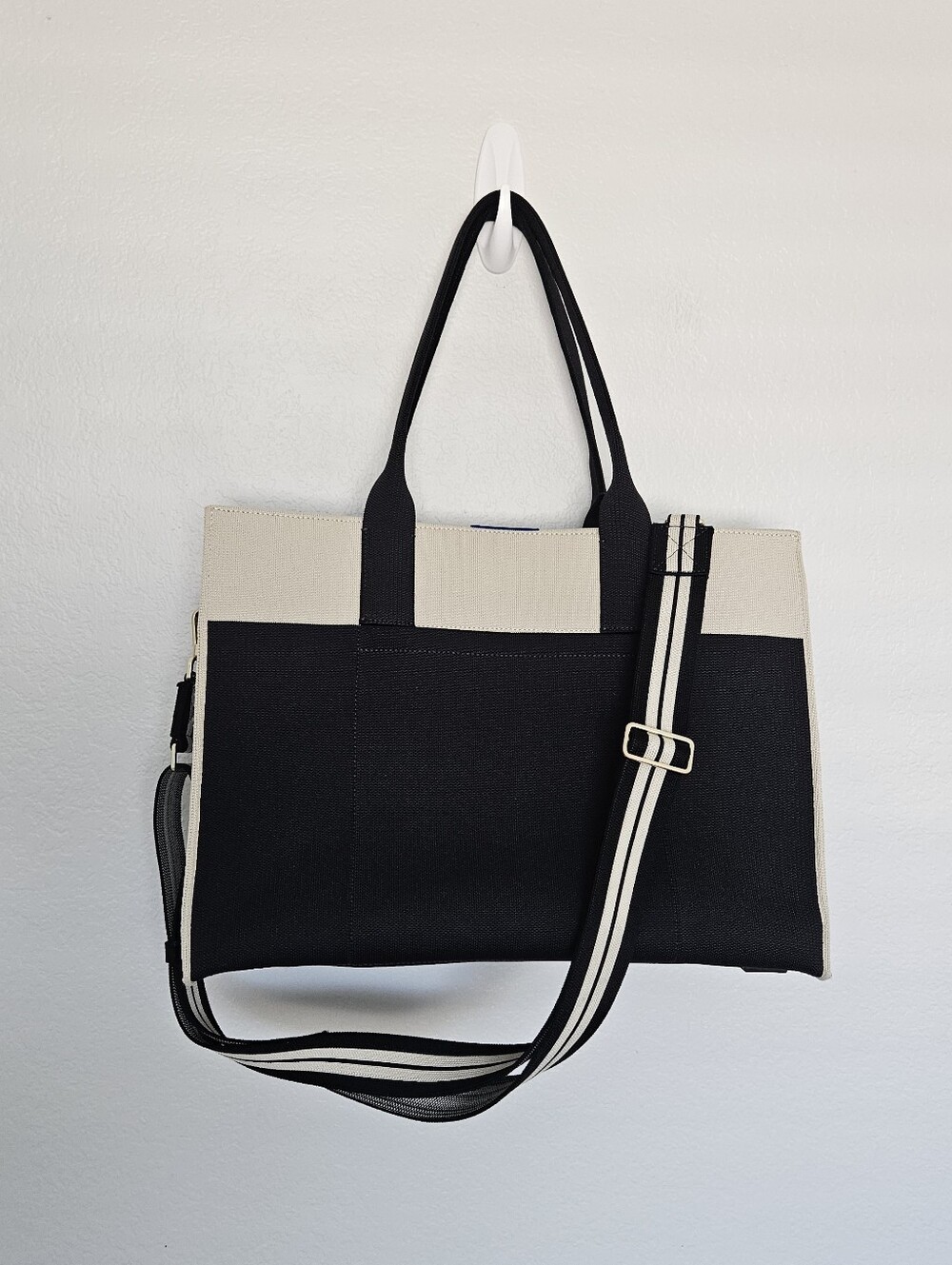 Rothys The Classic Tote & Crossbody Strap Luna Black & Ivory Zipper Bag Stripe